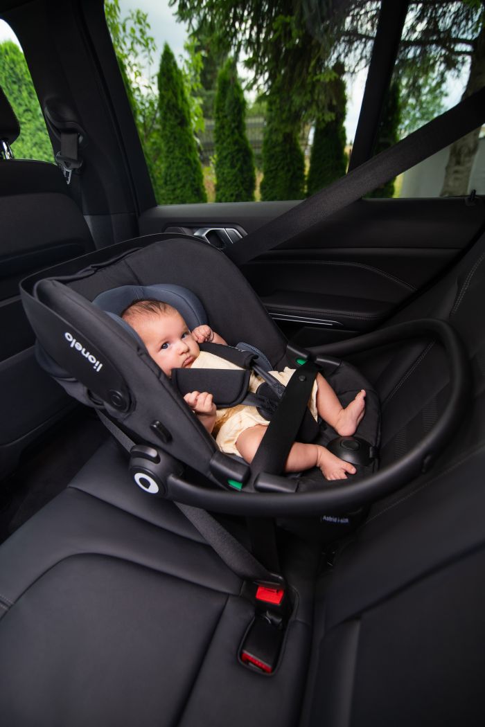 Lionelo Astrid i-Size Black Grey - Автокрісло