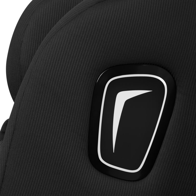 Lionelo ​​Brave i-Size Black Carbon - Автокрісло