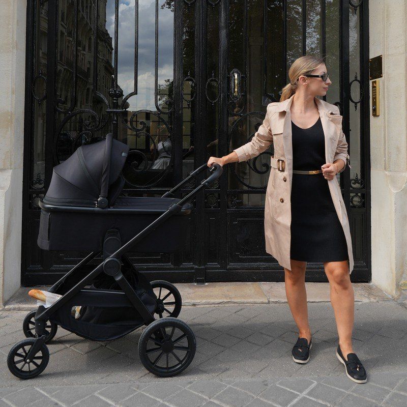 Lionelo Layla 3 в 1 Black Onyx - Багатофункціональна коляска з сидінням